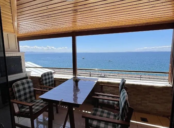 ホテル Asmali Altinoluk *